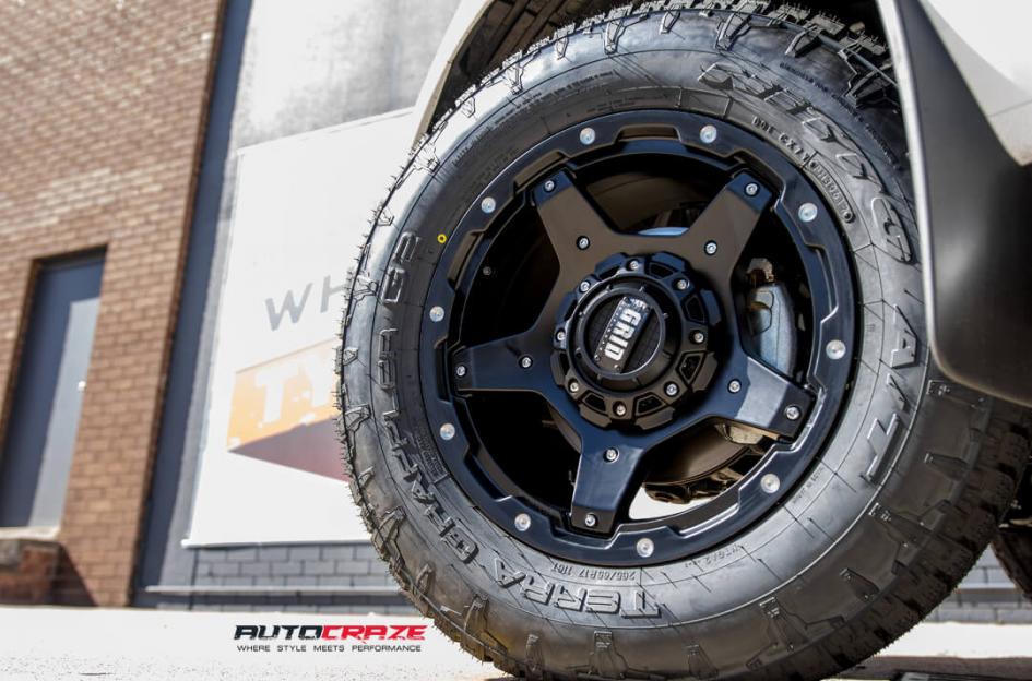 NISSAN NAVARA GD04 MATTE BLACK